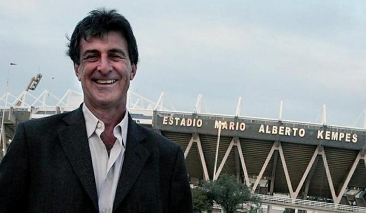 ¡KEMPES SERÁ HOMANEJEADO EN EL ESTADIO KEMPES!