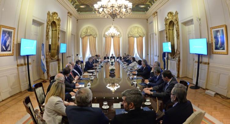 Macri le ofreció a los gobernadores un pacto fiscal de cuatro ejes