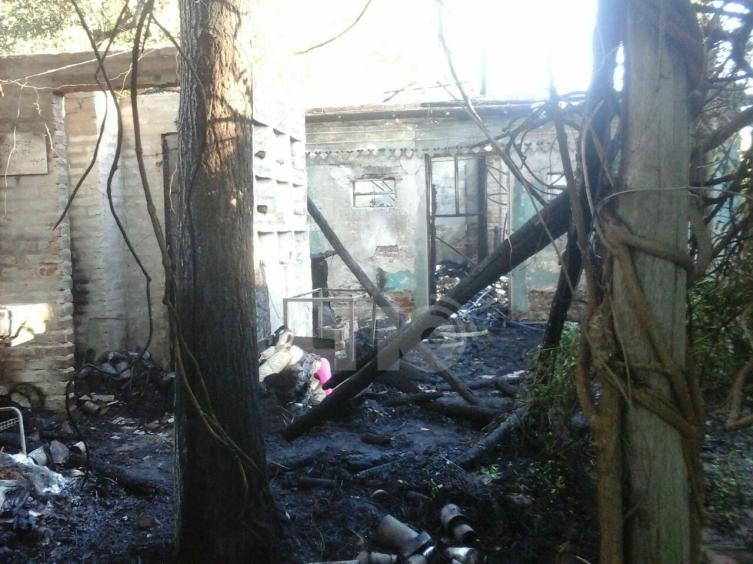 Se perdieron seis mil libros en un incendio
