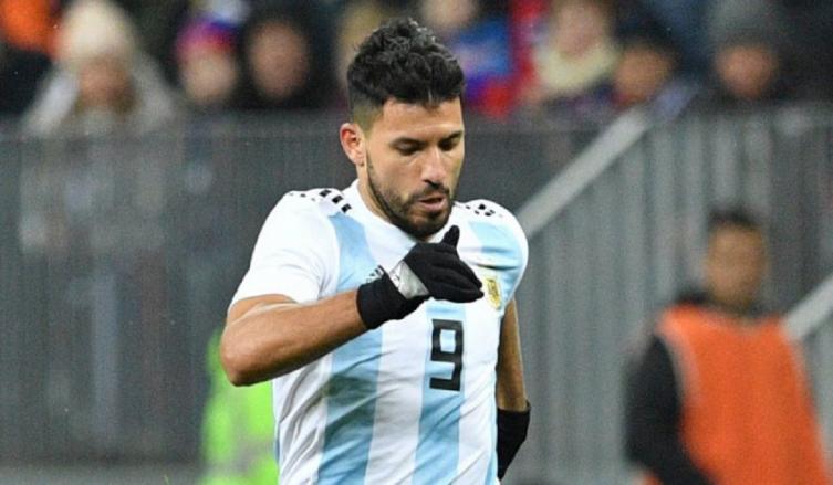 AGÜERO SUFRIÓ UN CUADRO DE LIPOTIMIA