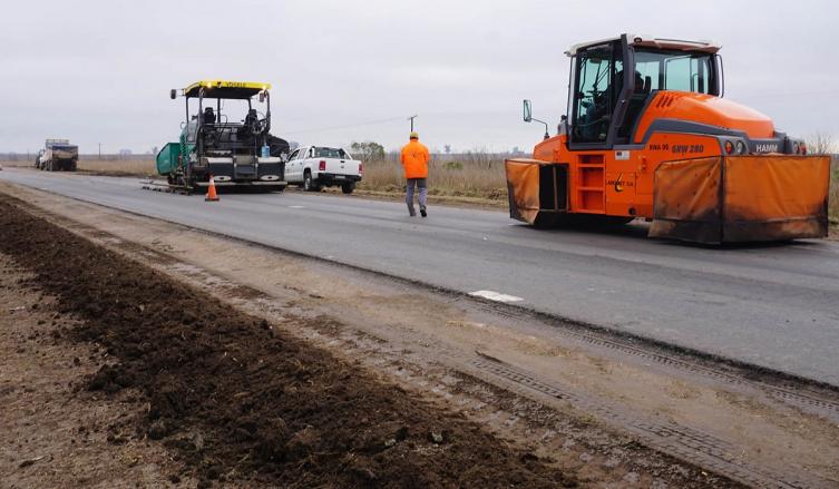   Comenzó la repavimentación de la Ruta 4 entre La Pelada y Elisa