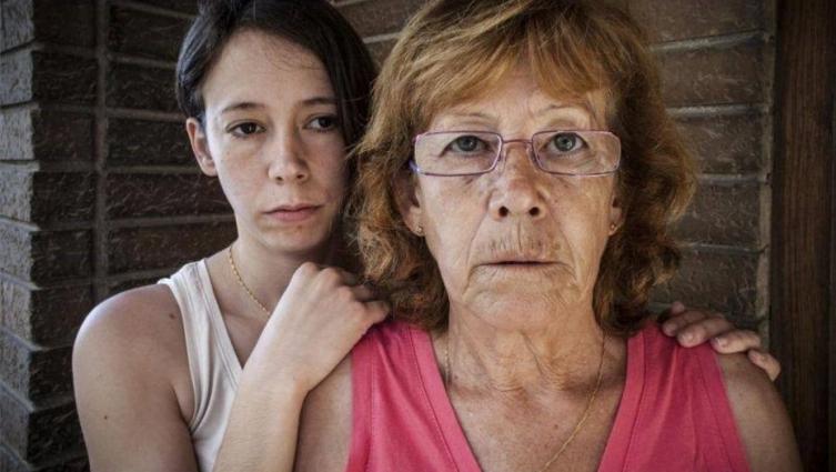 España: Salió de la cárcel la mujer que prendió fuego al violador de su hija