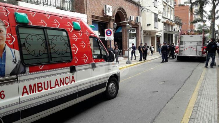 Reparaba un ascensor y murió por una descarga eléctrica