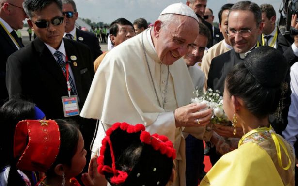 El Papa Francisco arranca su agenda oficial en Myanmar