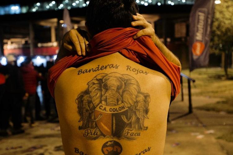 Te llevo en la piel: El libro de los tatuajes de Colón y Unión