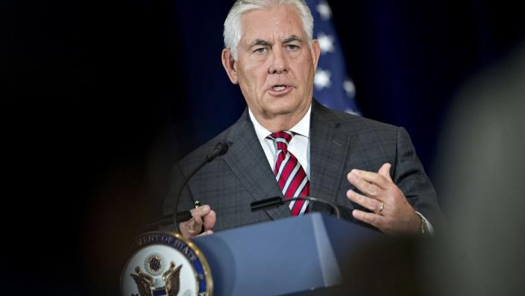 Trump analiza relevar a su canciller y reemplazarlo con el director de la CIA