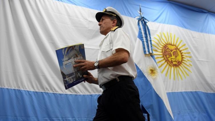 Investigan cuatro indicios que podrían ser del submarino en el fondo del mar