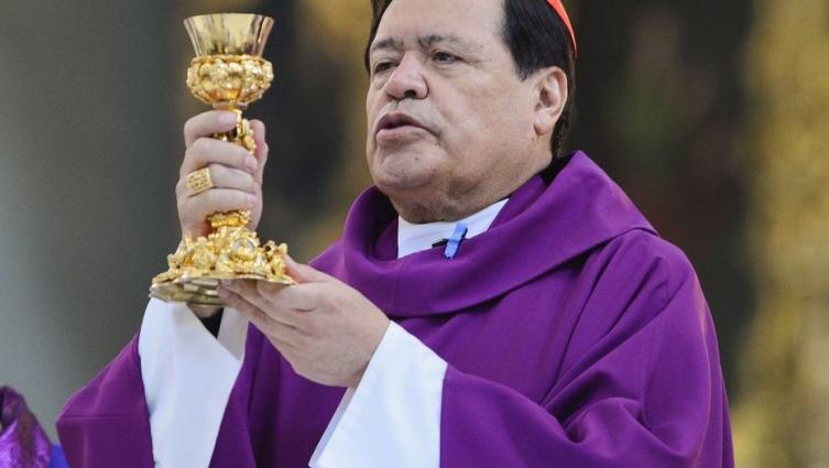 El Papa relevó al jefe de la Iglesia en México, acusado de proteger a pederastas