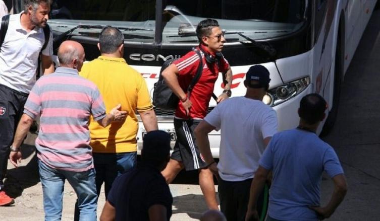 UN EX NEWELLS SALIÓ A BANCAR FUERTE A BRIAN SARMIENTO