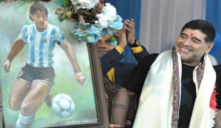 MARADONA CAUSÓ FUROR EN CALCUTA