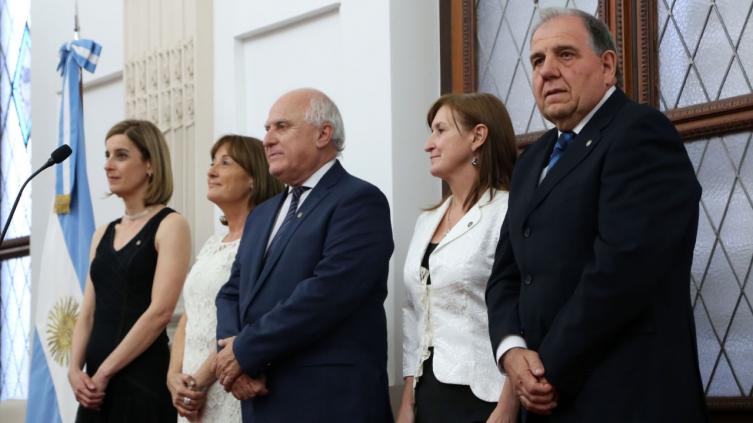 Juraron los nuevos ministros del gabinete santafesino