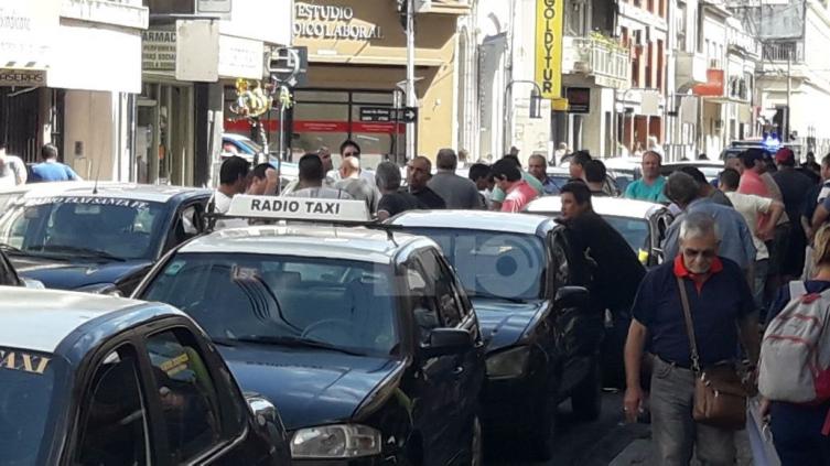 Despiden los restos del taxista asesinado