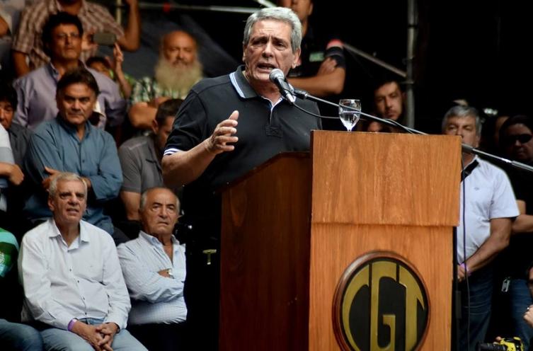 La CGT amenaza con un paro si se aprueba la reforma