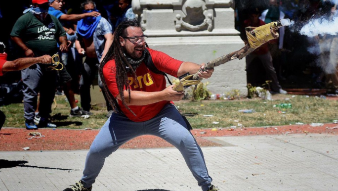 Un precandidato santafesino protagonista de los incidentes