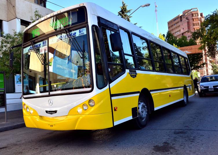 Habrá transporte: UTA no se adhiere al paro