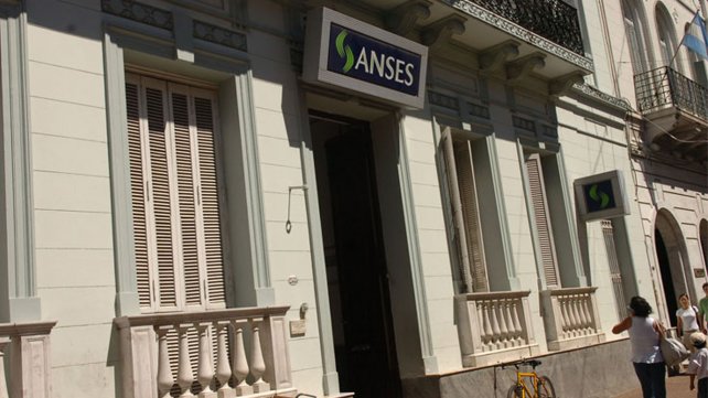 Más de 100.000 jubilados accederán el 82 por ciento móvil