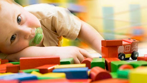 ¿Qué juguetes pueden ser peligrosos para los niños?