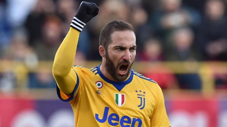 JUVENTUS VENCIÓ A ROMA Y SIGUE EN LA PELEA