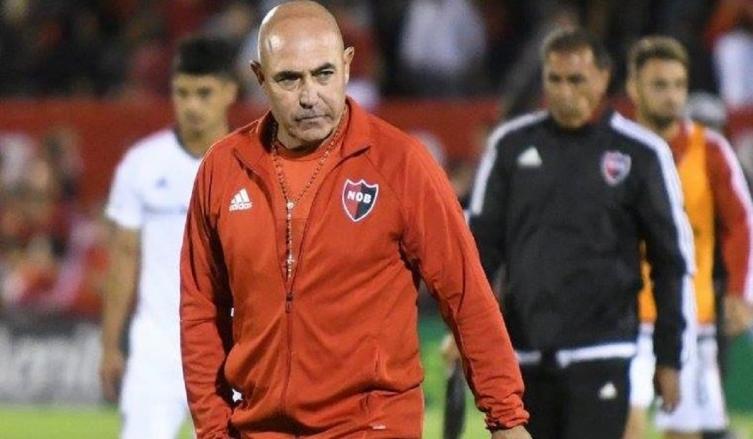 LLOP: “SÉ QUE LLAMARON A DE FELIPPE PARA OFRECERLE EL CARGO”