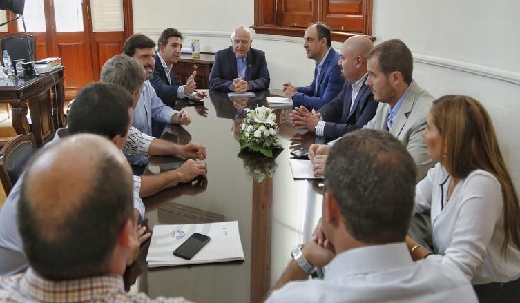 Extiende el plazo para la concesión de la Terminal de Ómnibus
