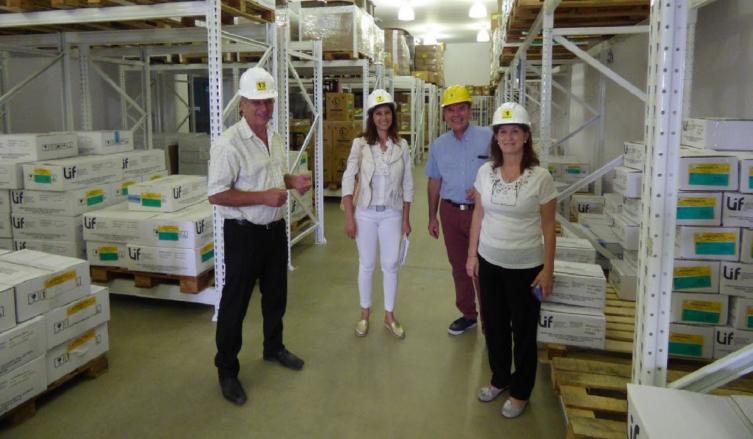 La ministra de Salud visitó el Laboratorio Industrial Farmacéutico