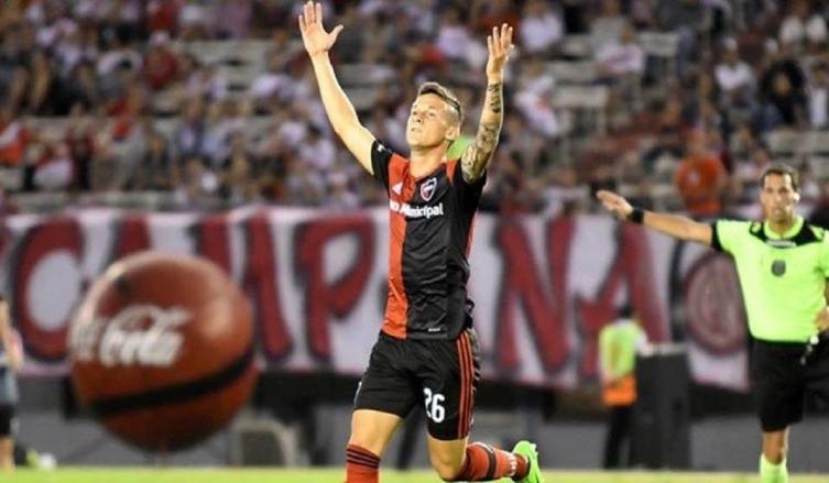 NEWELLS DECIDIÓ DESPRENDERSE DE FÉRTOLI Y ELÍAS