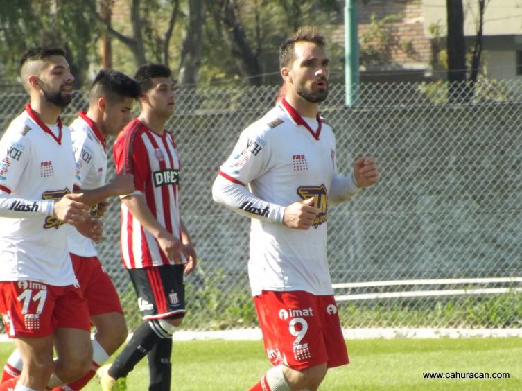 EDUARDO DOMÍNGUEZ SUMA A UN COLABORADOR