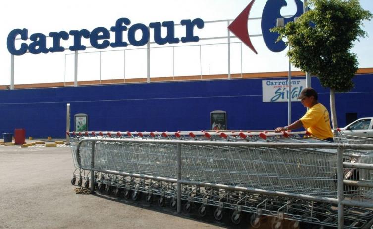 Denuncian que Carrefour se prepara para ejecutar 3 mil despidos en el país