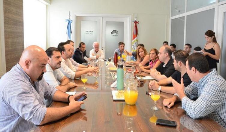 Concejales se reunieron con representantes de Casino Santa Fe