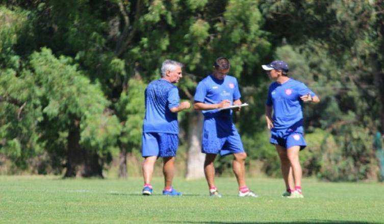 MADELÓN PREPARA AL EQUIPO PENSANDO EN EL COMIENZO DE LA SUPERLIGA