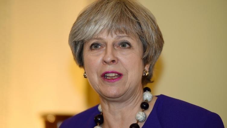 Theresa May creará una secretaría de Estado para combatir el mal de la soledad