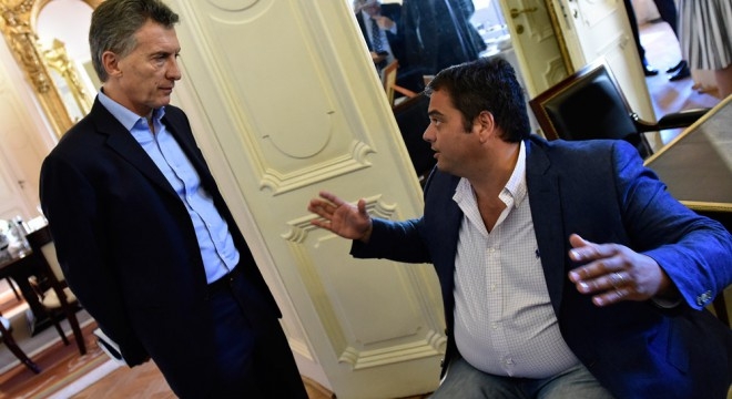 El Gobierno respaldó a Triaca y la OA abrió una investigación