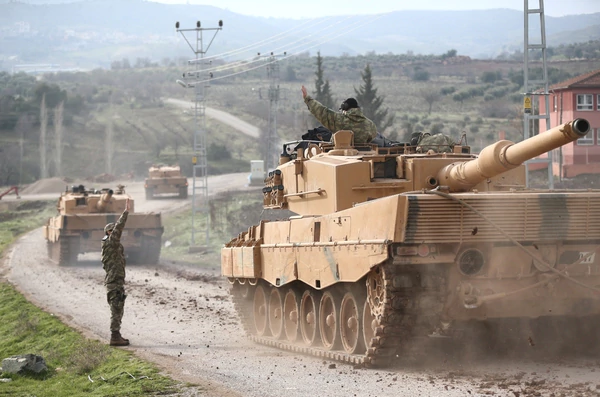 Segundo día de la ofensiva de Turquía contra los kurdos en Siria: las tropas cruzaron la frontera y atacaron en la región de Afrin