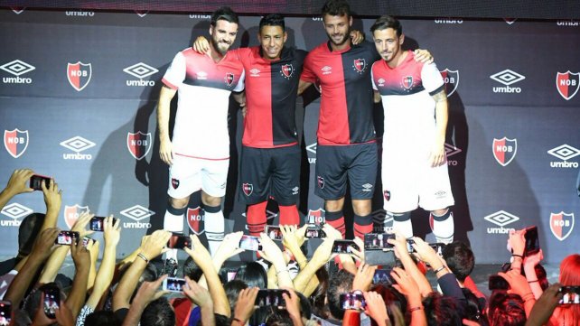 Cómo es la nueva camiseta Umbro de Newell's