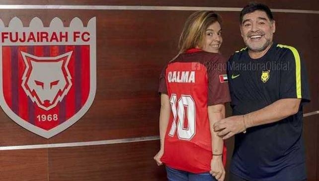 MARADONA COMPARTIÓ EL TRIUNFO DE AL FUJAIRAH CON SU HIJA