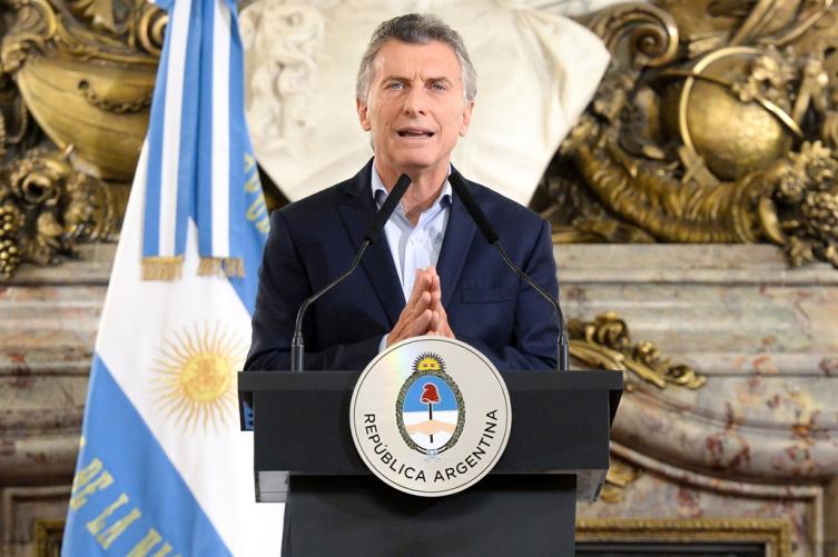 Macri: reducirán en un 25% los cargos políticos
