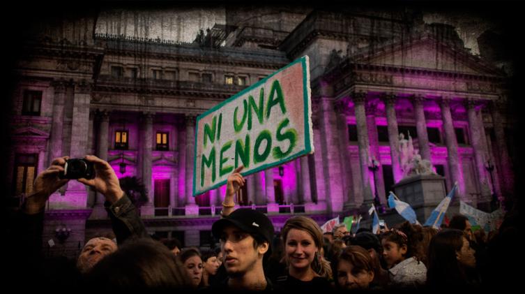 El #NiUnaMenos acusó a Macri de no luchar contra los femicidios