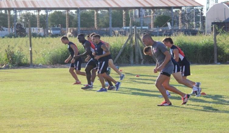 MADELÓN ESPERA LA RECUPERACIÓN DE ACEVEDO PARA ENFRENTAR A CENTRAL