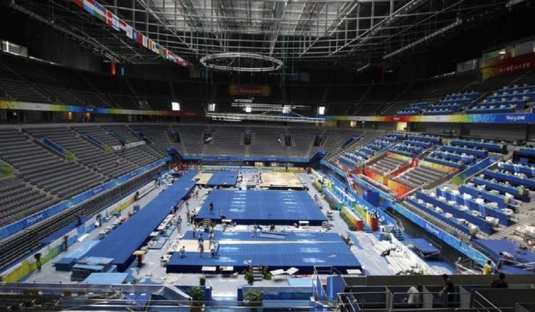 GIMNASTA DE EE. UU DENUNCIA ABUSO DEL DT, UN ARGENTINO LO DESMIENTE