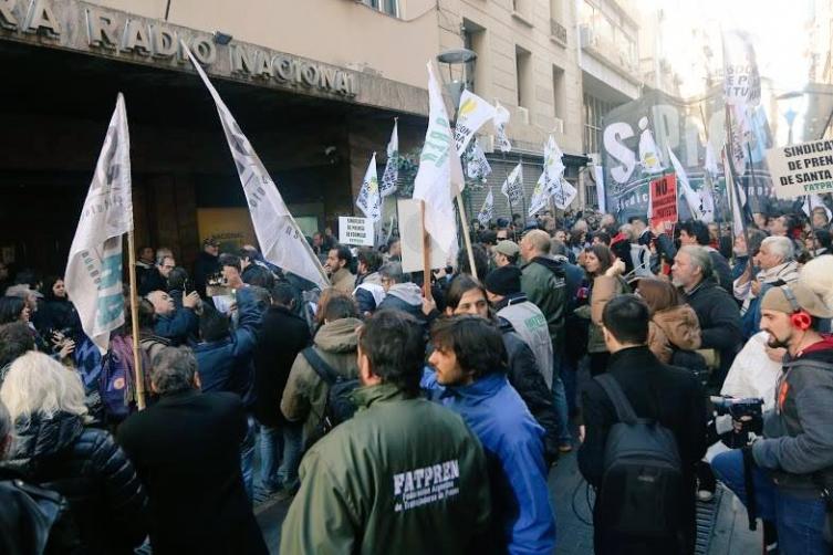 Los trabajadores de Radio Nacional denuncian vaciamiento