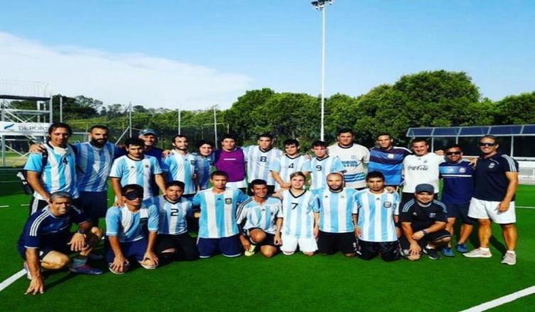 Fútbol para ciegos: Los Murciélagos y Los Murcielaguitos entrenan en conjunto