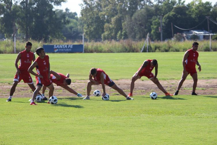 Unión necesita convertir un gol ante el Pincha para cortar la racha