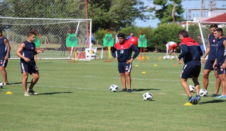 Unión presentará dos cambios ante Estudiantes de La Plata