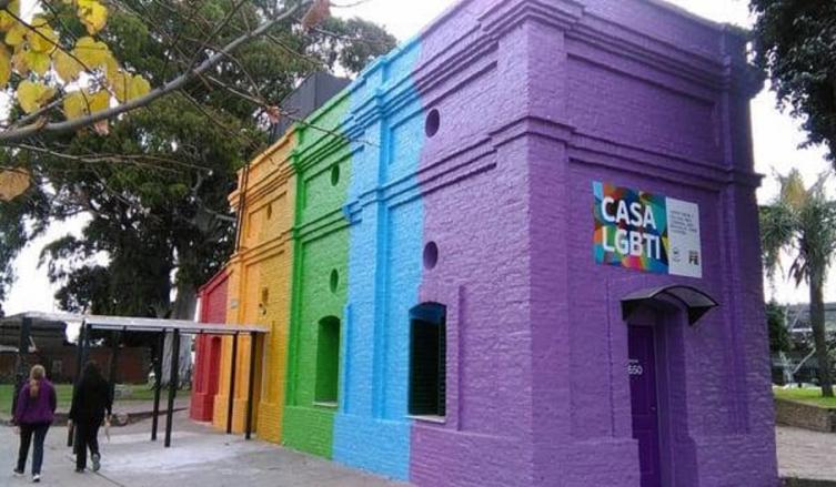 Repudio la amenaza a las mujeres reunidas en la Casa LGBTI de Rosario  