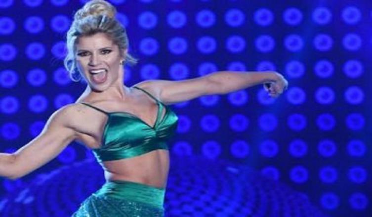 Laura Fernández dentro de la lista para ocupar la cuarta silla del jurado en el Bailando