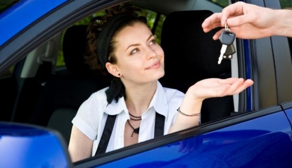 Cinco cosas que tienes que probar antes de comprar un coche