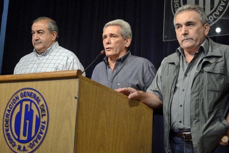 La CGT busca una salida tras el portazo de Camioneros