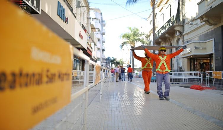 “trabajamos junto al comercio para tener el centro en las mejores condiciones”