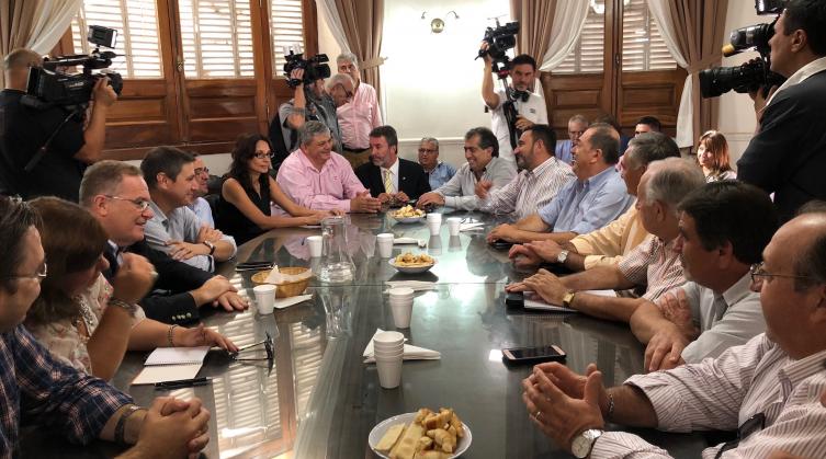 Municipios y Comunas ofrecieron un incremento del 18 %