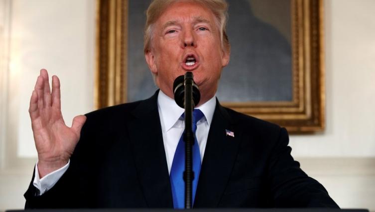 Trump asegura tener el dinero para comenzar el muro con México